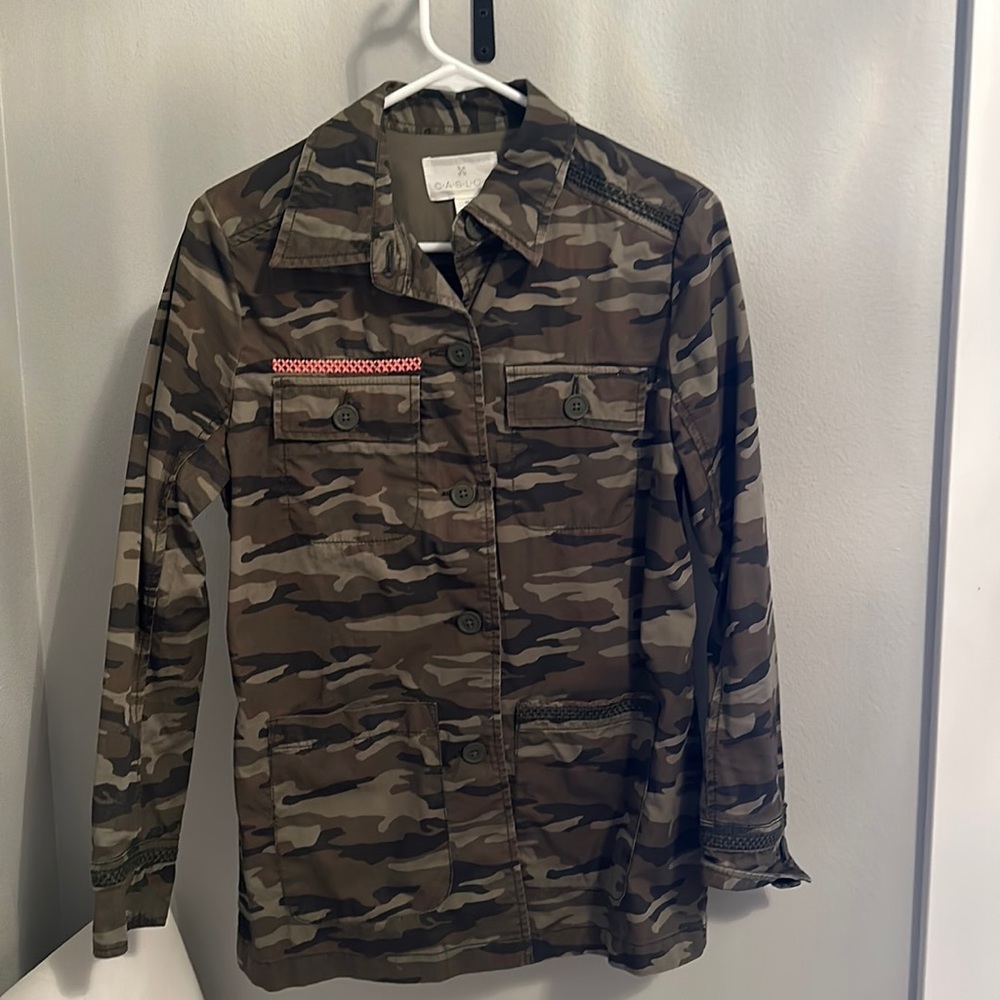 Carlson camo with pink stitching shaket